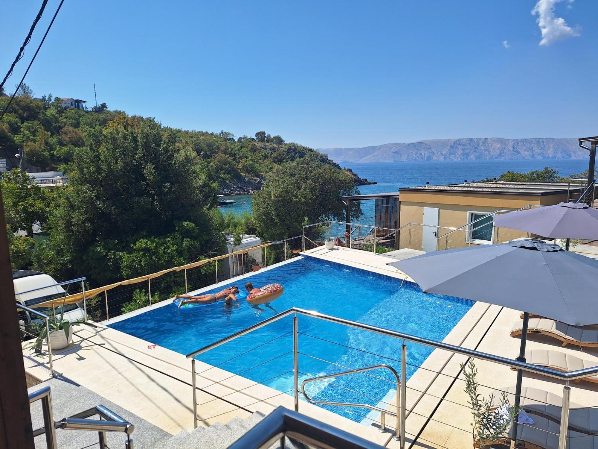 Boora Glamp Experience & Heated Infinity Pool Senj (Lika-Senj) Exterior foto